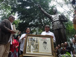Curhat Megawati Kecewa Patung Bung Karno di Lemhannas Berukuran Kecil