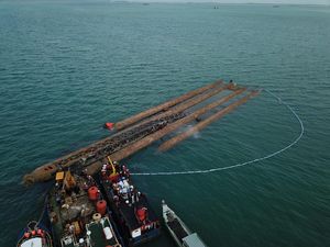 Antisipasi Tumpahan Minyak Buntut Kapal Tenggelam di Babel, Ini Langkah PT Timah
