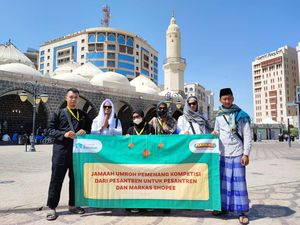 Cerita Pelaku UMKM Berangkat Umrah ke Tanah Suci Bersama Shopee Cerita Pelaku UMKM Berangkat Umrah ke Tanah Suci Bersama Shopee