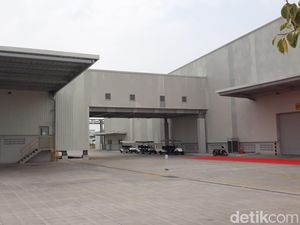 Buka Pabrik AC di Karawang, Sharp Serap 1.000 Tenaga Kerja Baru Buka Pabrik AC di Karawang, Sharp Serap 1.000 Tenaga Kerja Baru