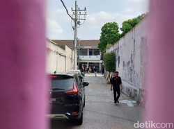 Perusahaan di Malang Digeledah 5 Jam Terkait Gedung Wismilak Surabaya