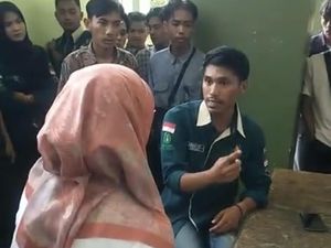 Menanti Sanksi Mahasiswa UIN Bukittinggi yang Tolak Gubernur Sumbar Menanti Sanksi Mahasiswa UIN Bukittinggi yang Tolak Gubernur Sumbar