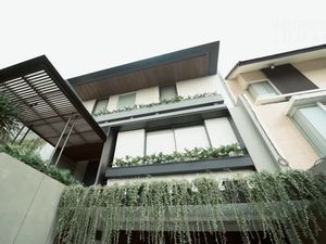 10 Potret Rumah Mewah Aura Kasih, Konsep Townhouse Seharga Rp 50 M! 10 Potret Rumah Mewah Aura Kasih, Konsep Townhouse Seharga Rp 50 M!