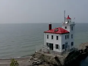 Wow! Rumah Musim Panas Ini Dulunya Mercusuar Mangkrak 70 Tahun