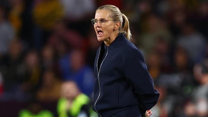 Soccer Football - FIFA Womens World Cup Australia and New Zealand 2023 - Final - Spain v England - Stadium Australia, Sydney, Australia - August 20, 2023 England manager Sarina Wiegman reacts REUTERS/Hannah Mckay