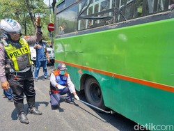 Uji Emisi di Surabaya Temukan 2 Kendaraan Lebihi Ambang Batas