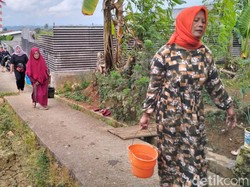 Dampak Kemarau, Sumur Warga Desa Cijulang Ciamis Mengering