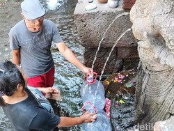 Candi Sumber Tetek Jadi Andalan Warga Pasuruan yang Terdampak Kekeringan