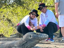 Kala Kapolri dan Istri Sampaikan Salam Cinta dari Taman Nasional Komodo