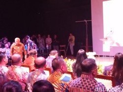 Ditemani AHY-Ibas, SBY Hadiri Acara Kebudayaan di TIM