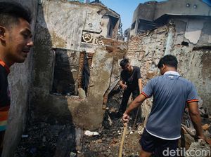 Polisi Interogasi Sejumlah Orang Terkait Kebakaran Maut Gang Kober Gambir Polisi Interogasi Sejumlah Orang Terkait Kebakaran Maut Gang Kober Gambir