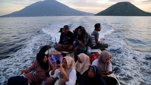 Geliat Jasa Kapal Antarpulau di Maluku Utara