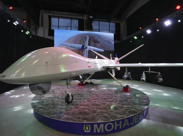 Iran Pamer Drone Buatan Dalam Negeri, Diklaim Bisa Jangkau Israel