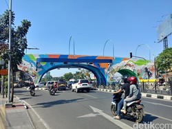Malam Ini Flyover Pelangi Antapani Bandung Ditutup!