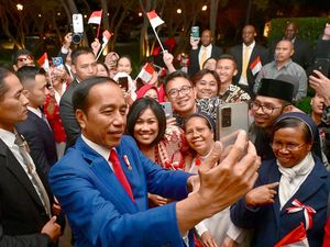 WNI Sambut Meriah Jokowi di Afsel, Ada yang Rela Datang dari Negara Tetangga