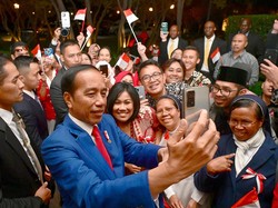 WNI Sambut Meriah Jokowi di Afsel, Ada yang Rela Datang dari Negara Tetangga