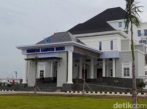 Pemkab Brebes Akui Kesulitan Telusuri BPKB-STNK 60 Mobil Dinas yang Hilang Pemkab Brebes Akui Kesulitan Telusuri BPKB-STNK 60 Mobil Dinas yang Hilang