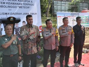Kapolda Jatim Tegaskan Bukti Lain Kasus Gedung Wismilak Terus Dicari Kapolda Jatim Tegaskan Bukti Lain Kasus Gedung Wismilak Terus Dicari
