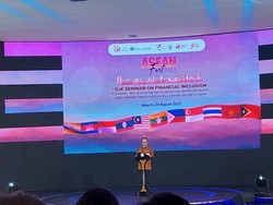 Bos OJK Ungkap Tingginya Kesenjangan Keuangan di ASEAN, Ini Datanya