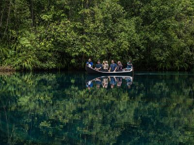 Menikmati Indahnya Danau Paisupok, Wisata Unggulan Banggai Kepulauan