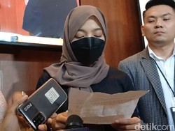 Alasan Oklin Fia Bikin Konten Sensual Jilat Es Krim