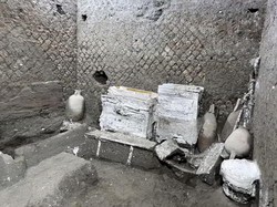 Penemuan Kamar Tidur Kecil di Pompeii Ungkap Mirisnya Nasib Budak Romawi