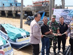 3 Speedboat Penyelundup Rokok Ilegal di Inhil Diserahkan ke Warga