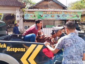 Viral Aksi Polisi Tolong Pemotor Sesak Napas di Tengah Jalan