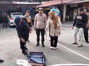 Koper Misterius di Depan Kantor Dishub Palopo Ternyata Barang Rusak Koper Misterius di Depan Kantor Dishub Palopo Ternyata Barang Rusak