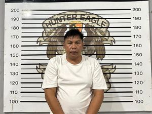 Tampang Pria Pencuri Mobil Sendiri di Kantor Polisi hingga Jadi Tersangka Tampang Pria Pencuri Mobil Sendiri di Kantor Polisi hingga Jadi Tersangka