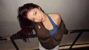 8 Gaya Regina Personel Girlband yang Punya Hobi Menunggangi Kuda