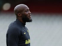 7 Pesepakbola Ini Jadi Pindah atau Bertahan? Ada Lukaku dan Maguire
