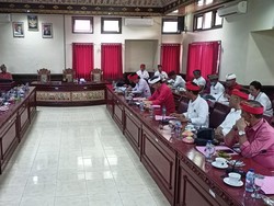 Absen Rapat Banggar, Ketua DPRD Tabanan Minta BK Tegur Fraksi Golkar-NasDem