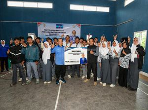 Syarief Hasan Beri Beasiswa Pendidikan ke 150 Siswa SMK di Cianjur