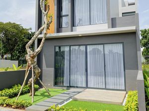 Tanamas Boulevard Grand Wisata Bekasi Tanamas Boulevard Grand Wisata Bekasi