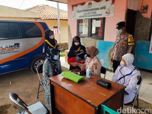 Gangguan Kesehatan Mulai Serang Warga Imbas Kebakaran TPA Sarimukti
