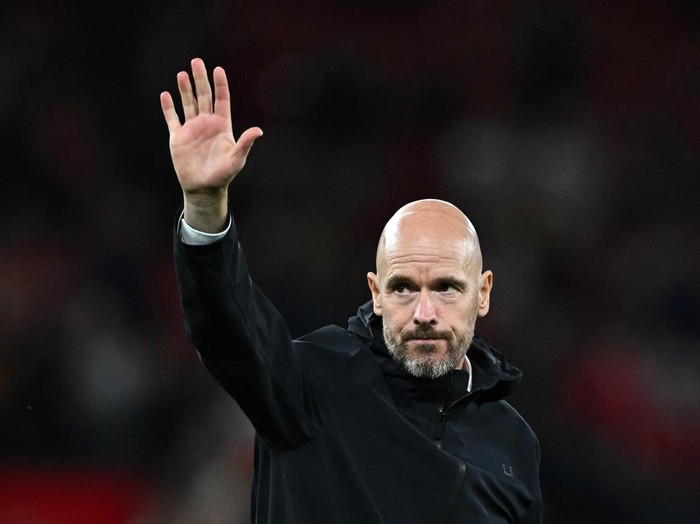 Soccer Football - Premier League - Manchester United v Wolverhampton Wanderers - Old Trafford, Manchester, Britain - August 14, 2023 Manchester United manager Erik ten Hag celebrates after the match REUTERS/Dylan Martinez EDITORIAL USE ONLY. No use with unauthorized audio, video, data, fixture lists, club/league logos or 'live' services. Online in-match use limited to 75 images, no video emulation. No use in betting, games or single club /league/player publications.  Please contact your account representative for further details.