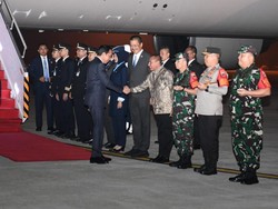 Tiba di Indonesia, Jokowi Langsung ke Binjai Sumut Beri Bantuan Pedagang