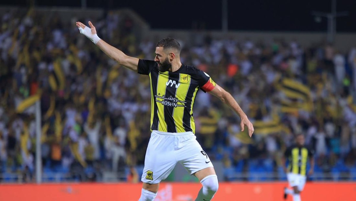 Karim Benzema menyumbang satu gol dalam hasil seri Al Ittihad melawan Al Hazm. (Foto: dok Al Ittihad)