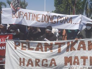 Calon Perangkat Desa di Kudus Demo Minta Dilantik, Bupati: Tanya Pak Camat Calon Perangkat Desa di Kudus Demo Minta Dilantik, Bupati: Tanya Pak Camat