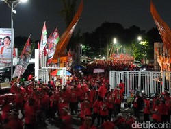 Hadiri Apel Siaga, Massa PDIP Padati Stadion Jatidiri Semarang