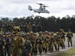 Militer Australia-Filipina Simulasi Rebut Pulau di Laut China Selatan
