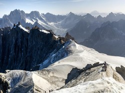 Ketinggian Mont Blanc Si Atap Eropa yang Terus Menyusut