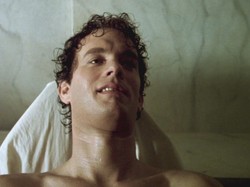 Cerita Tom Hanks Layani Cher saat Kerja di Hotel