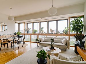 Pasangan Ini Kreatif Banget, Sulap Bangunan 20 Tahun Jadi Keren