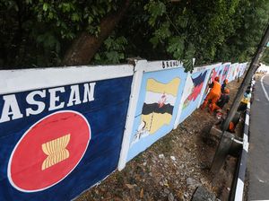 Sambut KTT ASEAN, Jalan di Jaktim Dipercantik dengan Mural