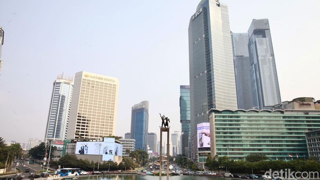 Penyemprotan Air dari Gedung Tinggi jadi Solusi Atasi Polusi? Penyemprotan Air dari Gedung Tinggi jadi Solusi Atasi Polusi?