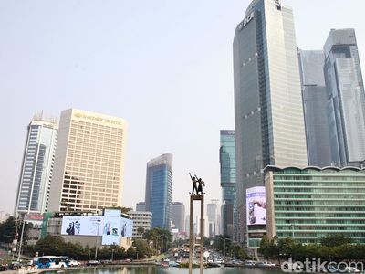 Penyemprotan Air dari Gedung Tinggi jadi Solusi Atasi Polusi?