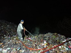 TPA Nangkaleah Tasikmalaya Kebakaran!