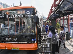 TransJakarta Target Operasikan 100 Bus Listrik 2023, 52 Unit Sudah Mengaspal